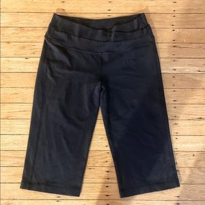 Lily lemon Wunder Under Legging Shorts - Size 8